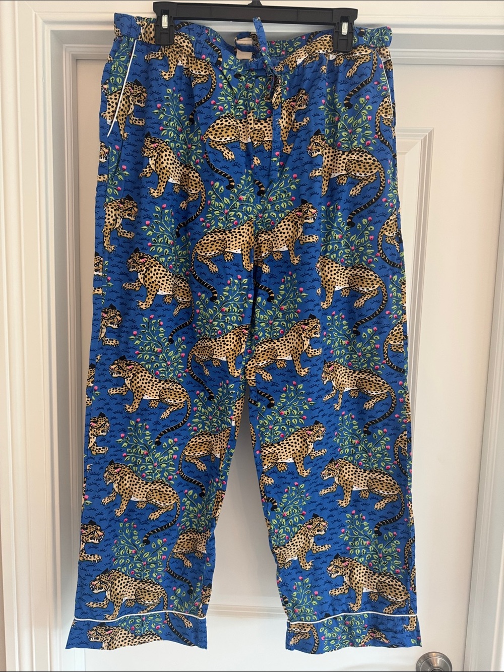 Printfresh Blue Leopard Print Pajama Set with Cream and Black Accents - Picture 3 of 4